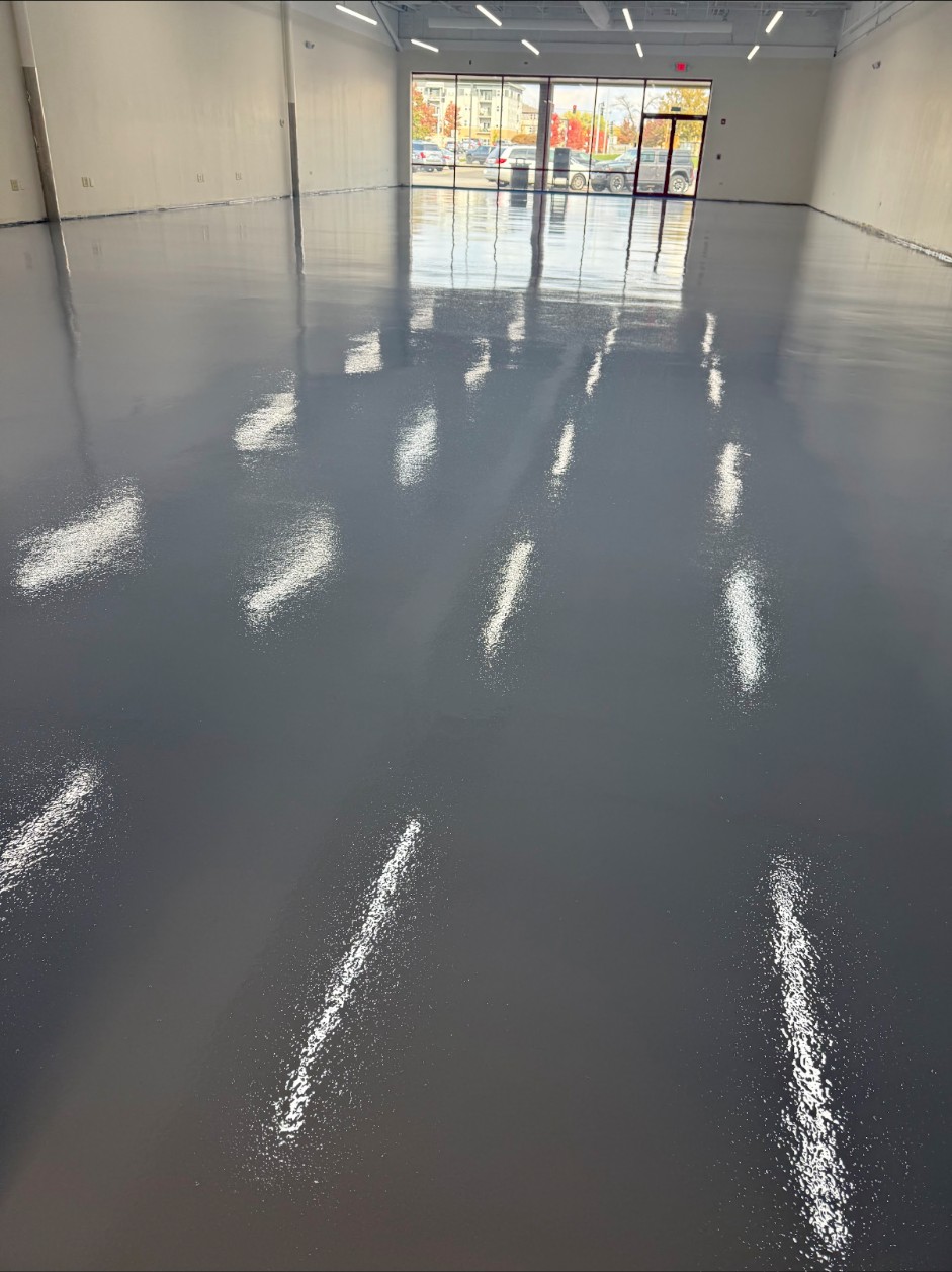 Gloss gray commercial floor